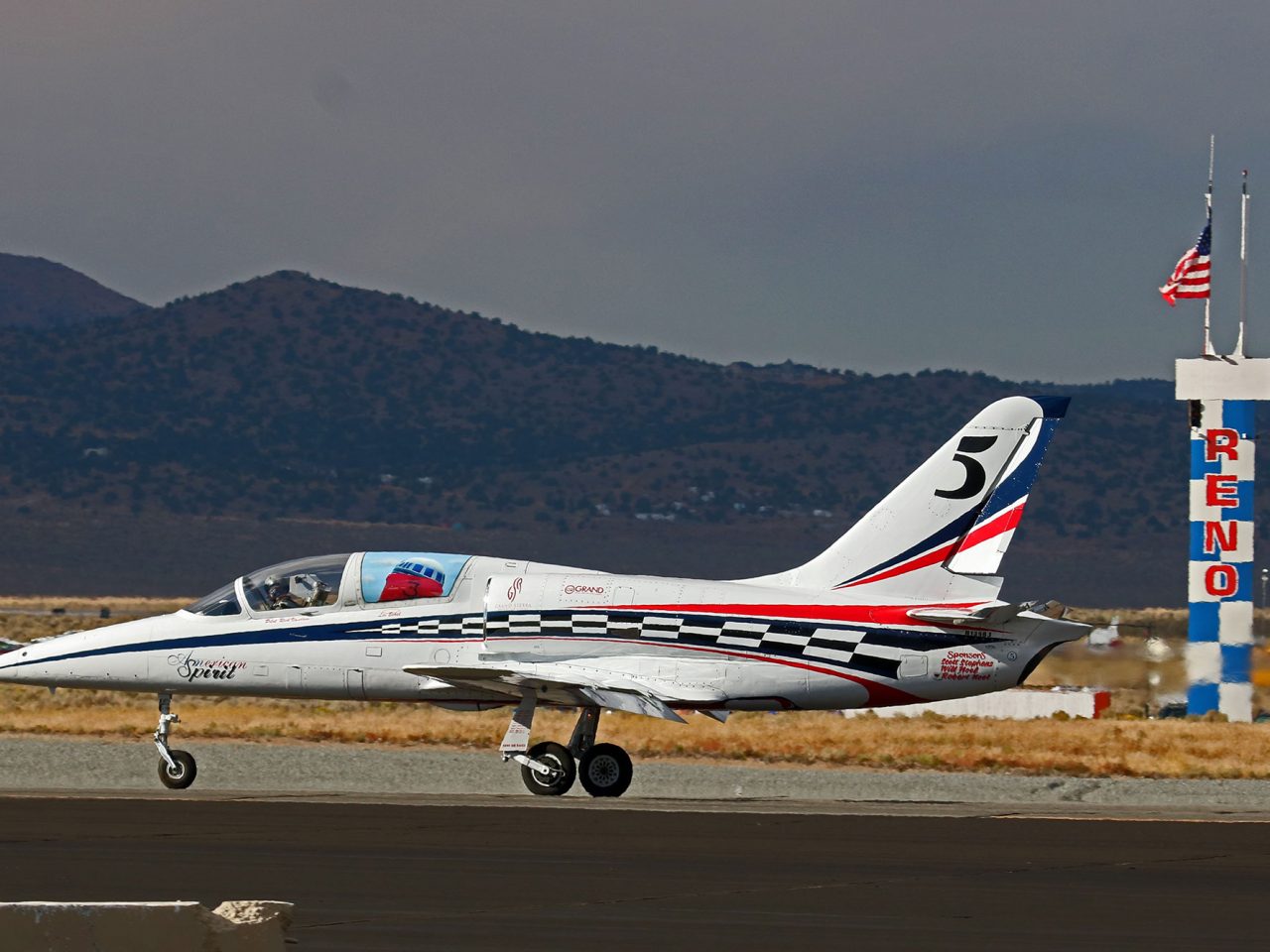 Jet-5-qual-160912Reno_3277